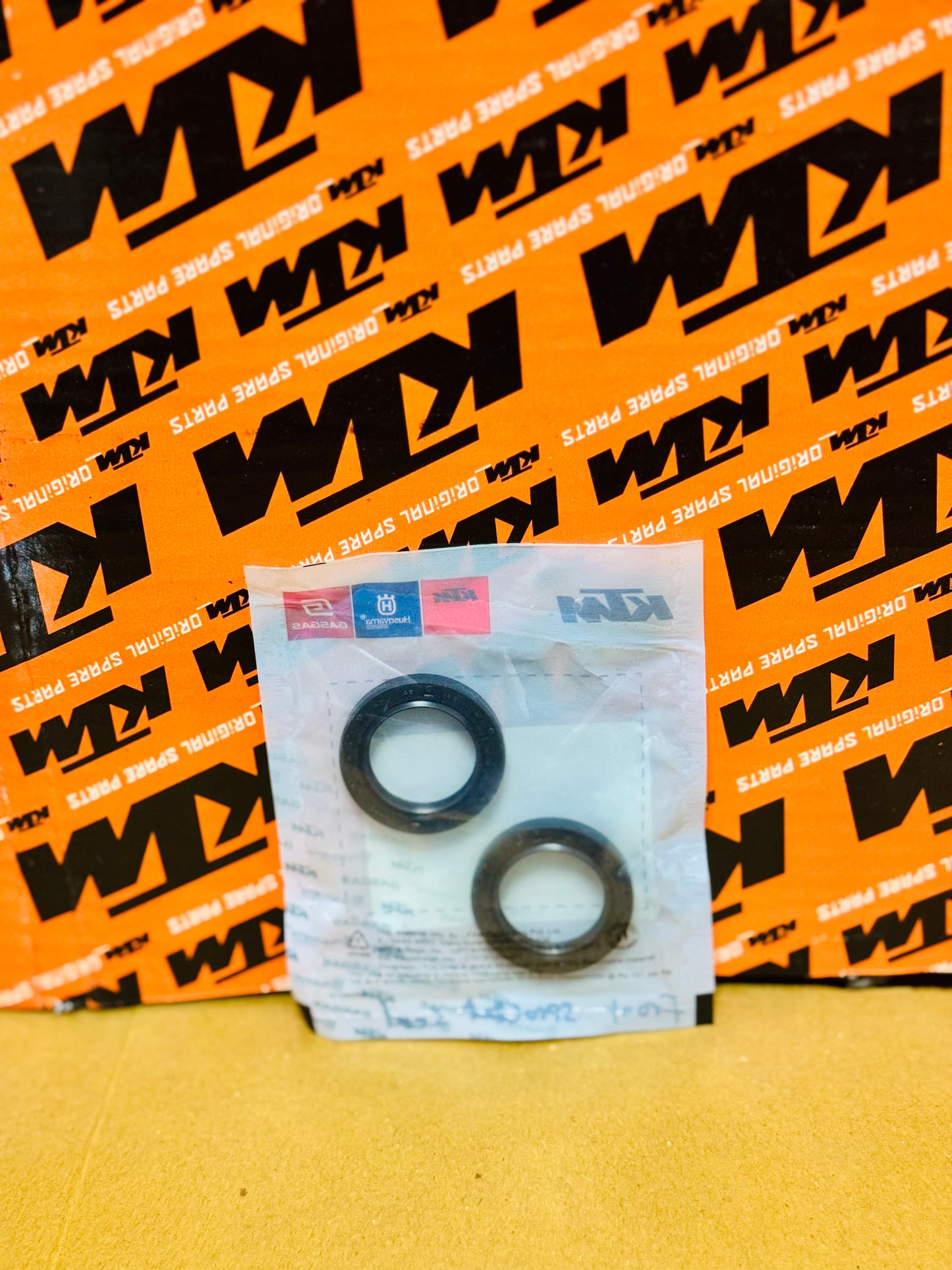 KTM FRONT SPROCKET SEAL